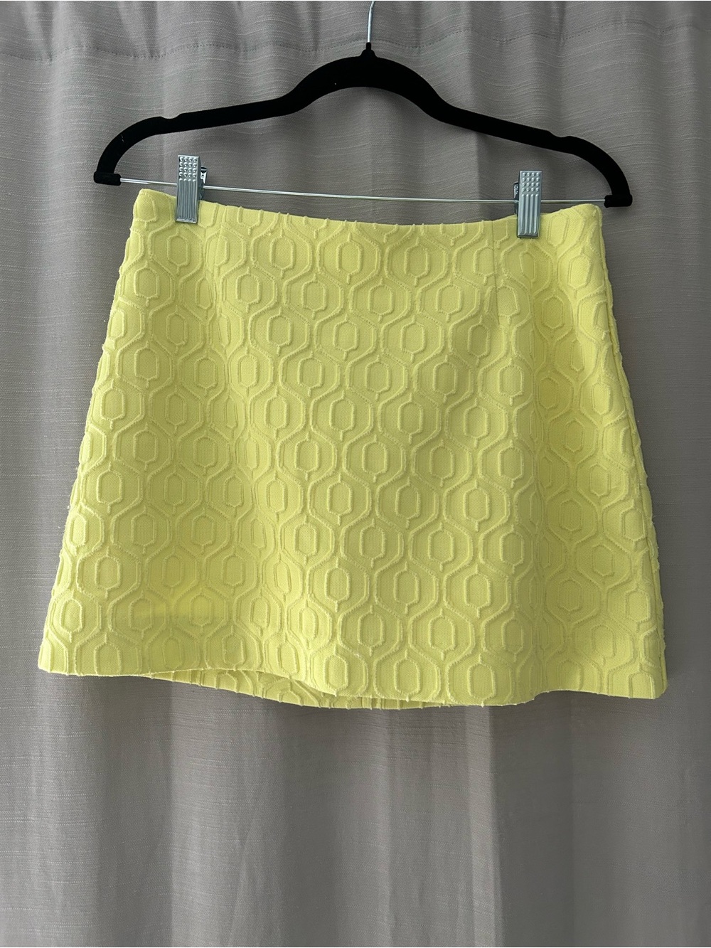 EUC Lilly Pulitzer Yellow Textured A-Line mini Skirt